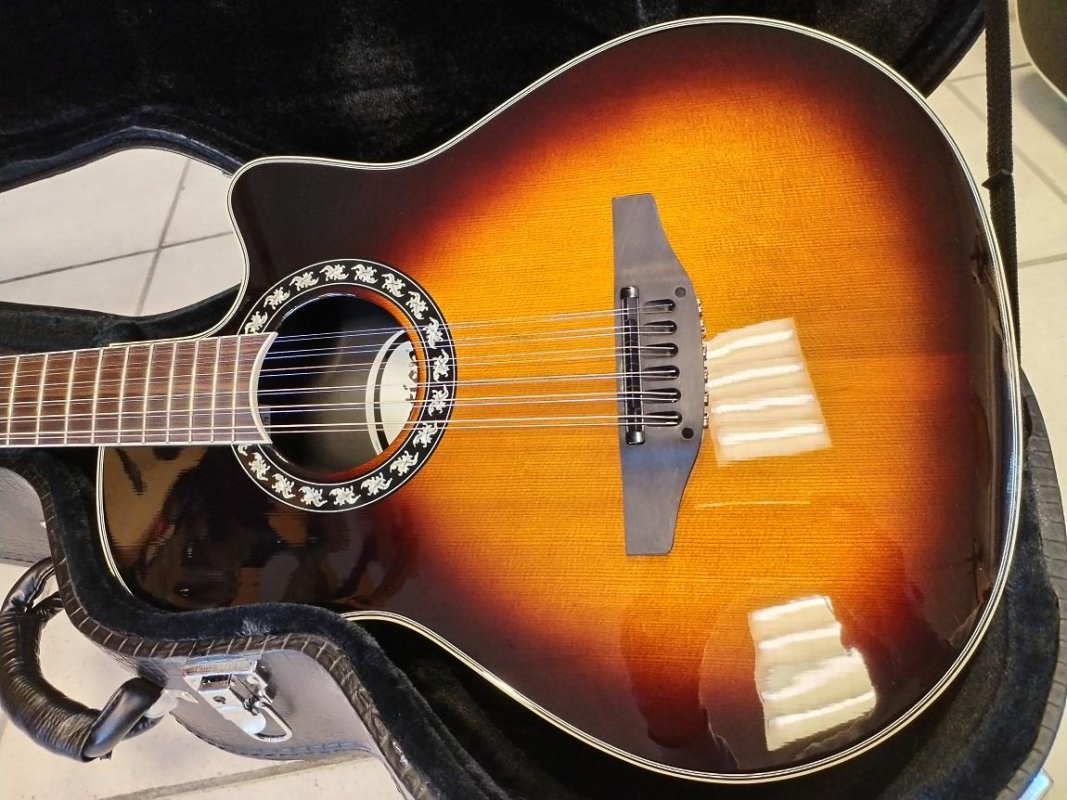 Ovation 2715 LTD-VIP Folklore 12 second hand
